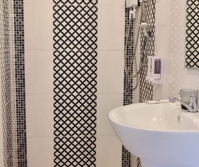 Habitació Superior, Pakta Phuket