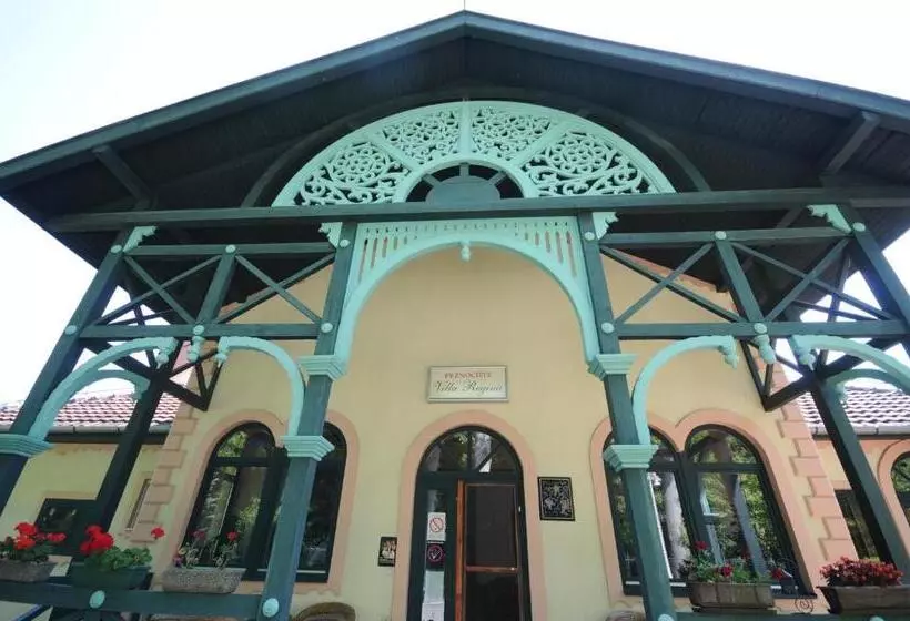 اتاق کلاسیک سه تخته, Vila Regina