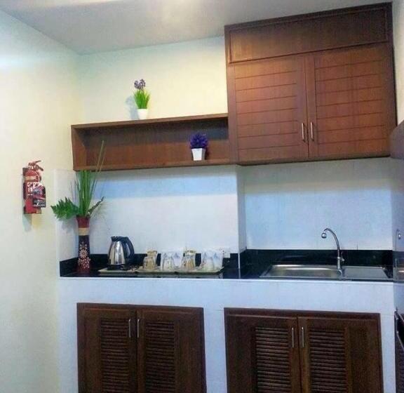 Люкс, บ้านเกื้อ เดอะ ลิฟวิ่ง