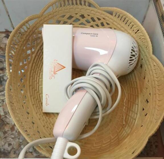 Полулюкс, บ้านเกื้อ เดอะ ลิฟวิ่ง