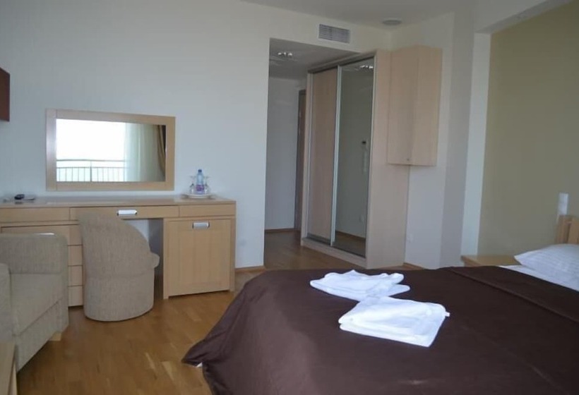 수피리어 룸, Diana Palace