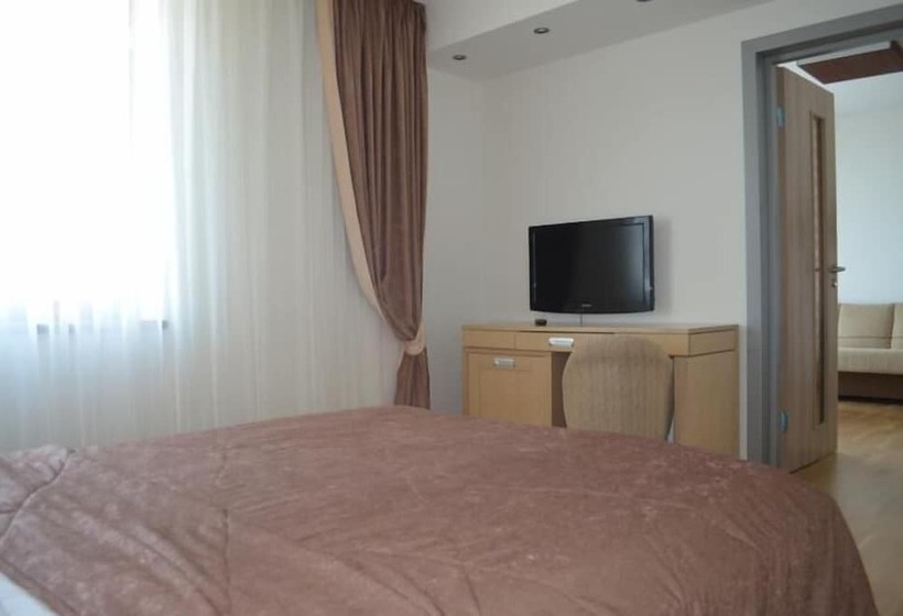 스위트, Diana Palace