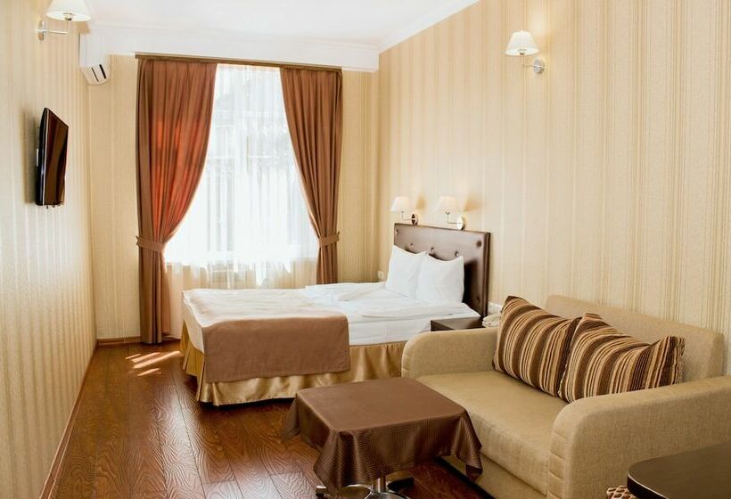 스탠다드 룸, Marianna