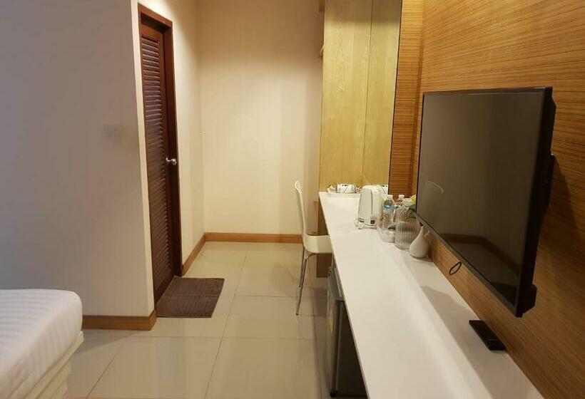 اتاق استاندارد با تخت بزرگ, The Little Nest Phuket