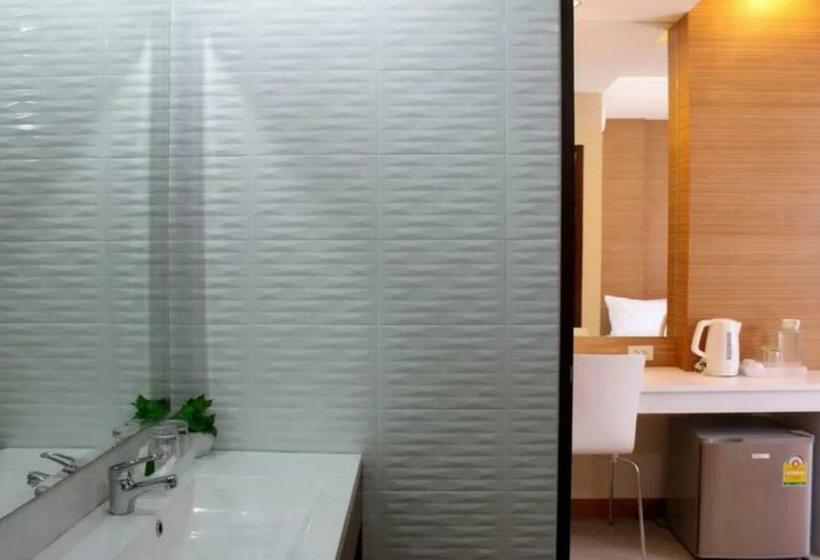 اتاق استاندارد با تخت بزرگ, The Little Nest Phuket