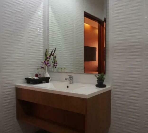 디럭스 룸, The Little Nest Phuket