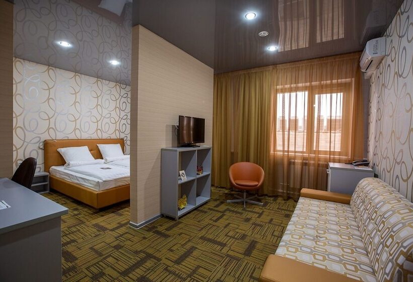جناح جونيور, Kamarooms Business Hotel & Spa