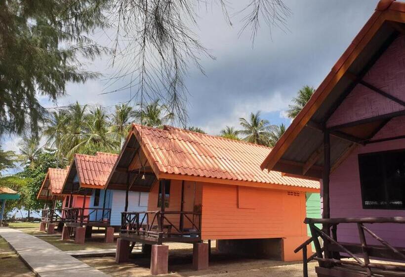 四人高级间, Lanta Family Resort