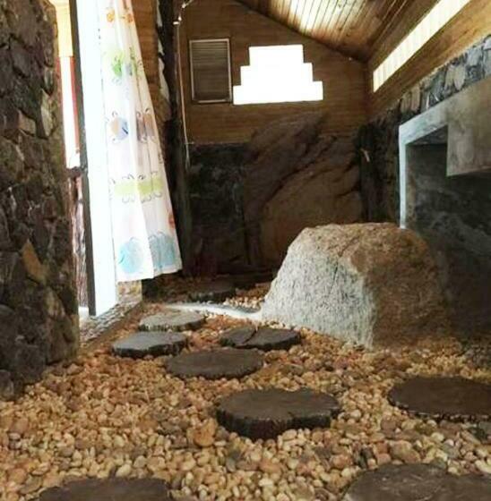 חדר משפחתי, Mountain Reef Beach Resort