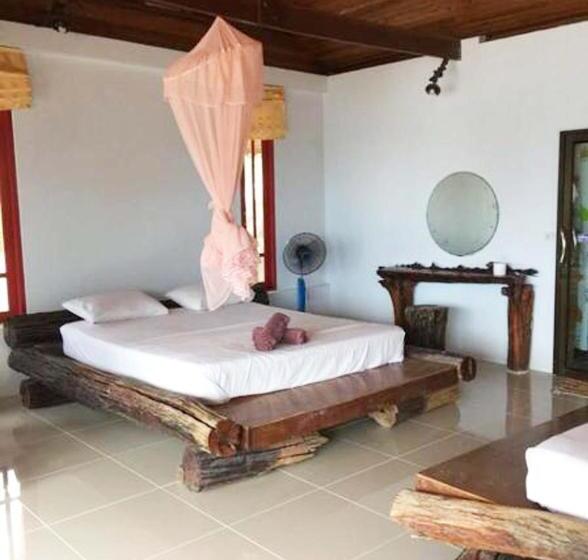 חדר משפחתי, Mountain Reef Beach Resort