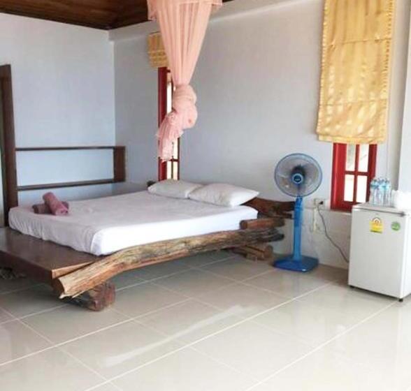 חדר משפחתי, Mountain Reef Beach Resort