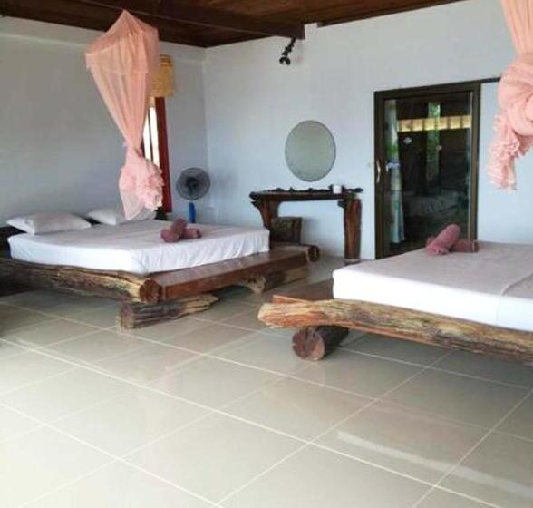 חדר משפחתי, Mountain Reef Beach Resort