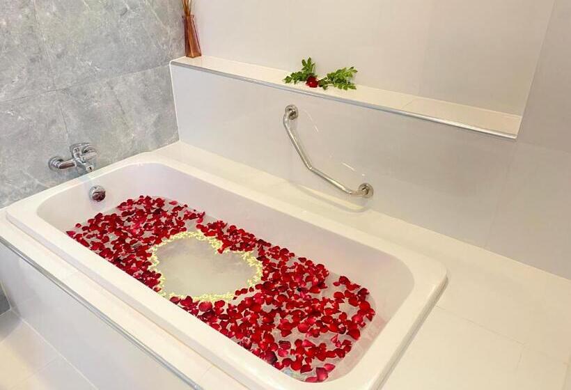 סוויטה, La Riva Boutique