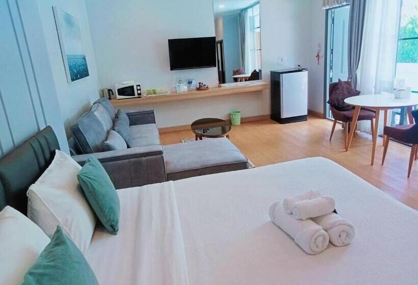 סוויטה, La Riva Boutique