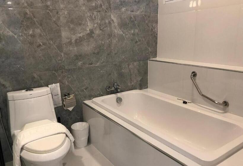 סוויטה, La Riva Boutique