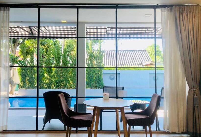 סוויטת ג'וניור, La Riva Boutique