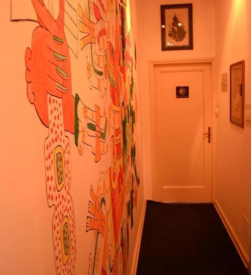 اتاق استاندارد, Sun Hostel