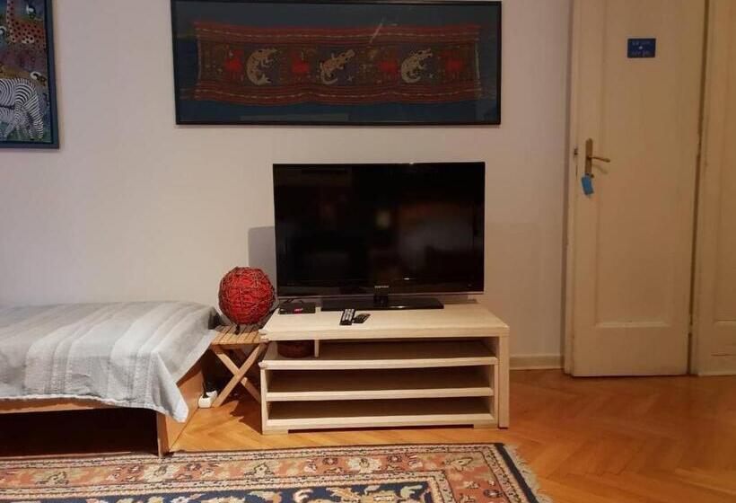 اتاق استاندارد, Sun Hostel