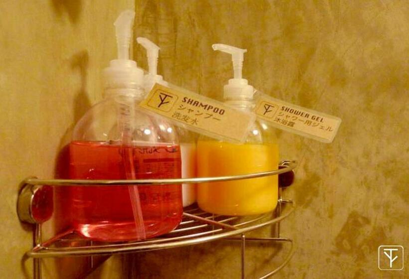 اتاق اکونومی با حمام مشترک, T Boutique Hostel   Hua Lamphong