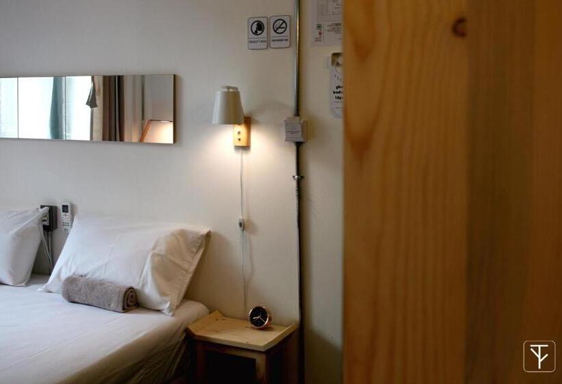 اتاق لوکس, T Boutique Hostel   Hua Lamphong