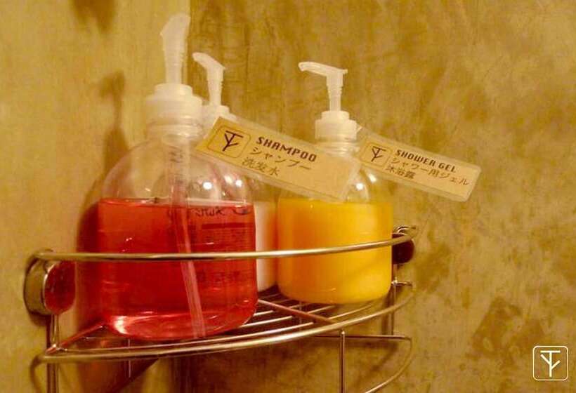 اتاق اکونومی با حمام مشترک, T Boutique Hostel   Hua Lamphong