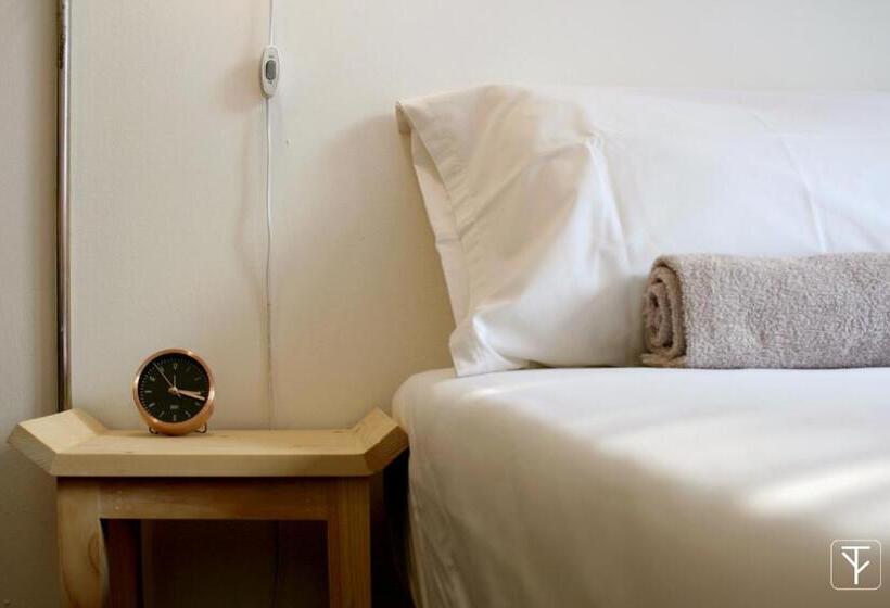 اتاق لوکس, T Boutique Hostel   Hua Lamphong