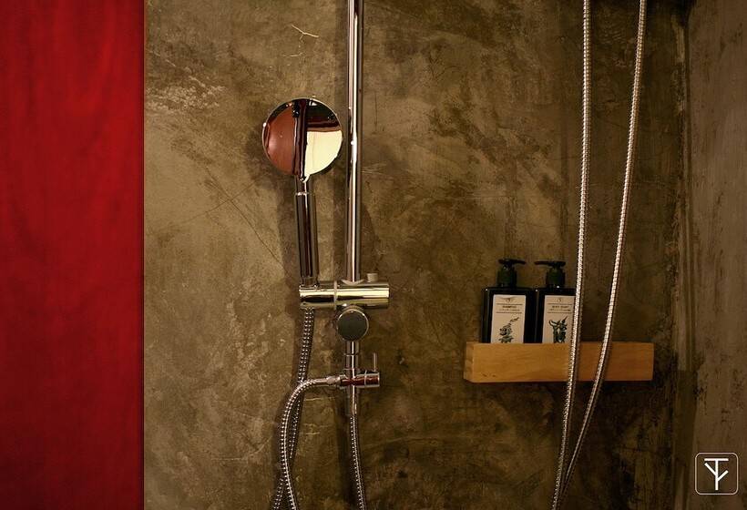 اتاق استاندارد یک نفره, T Boutique Hostel   Hua Lamphong
