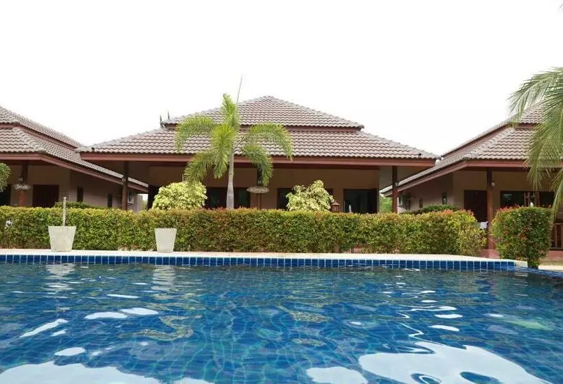 スーペリアールーム, Waterside Resort