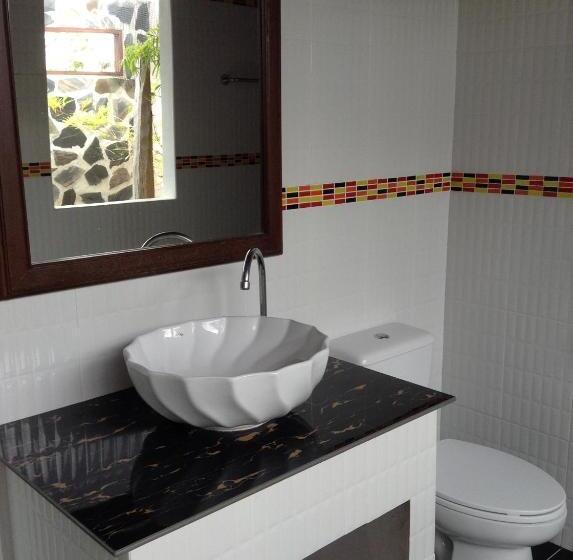 Дом 3 Спальни, Waterside Resort