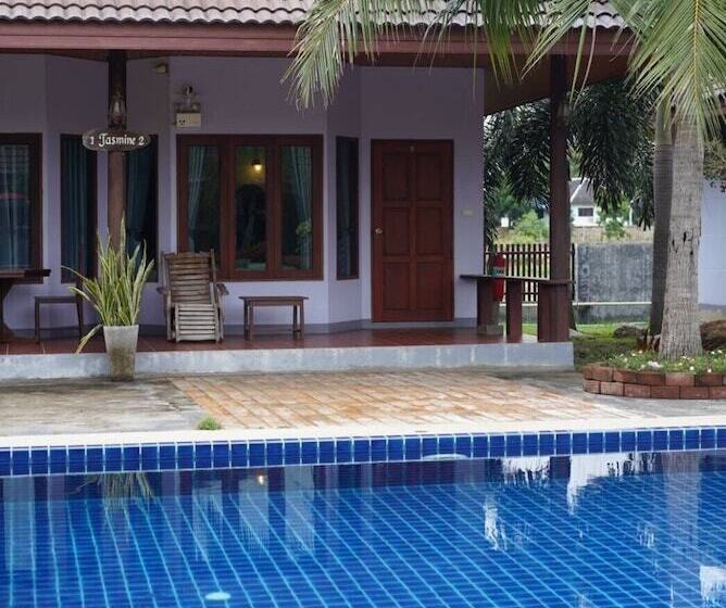 Quarto Deluxe, Waterside Resort