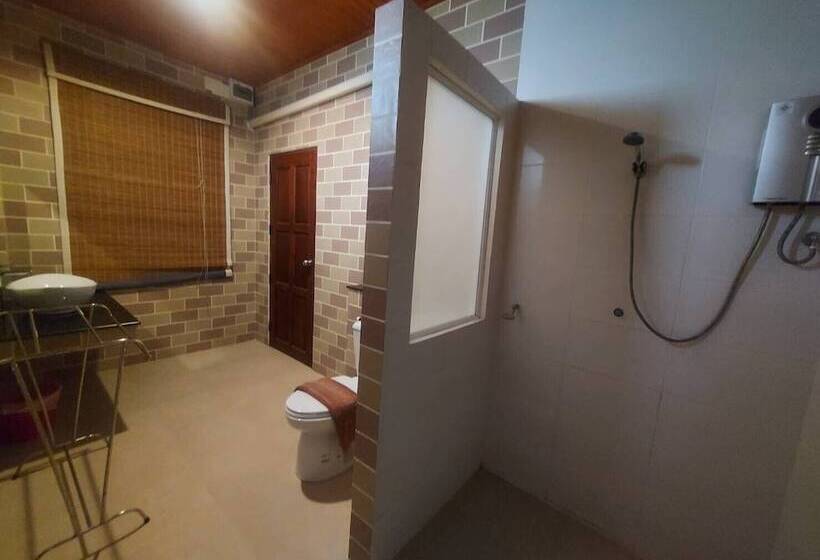 Quarto Deluxe, Waterside Resort