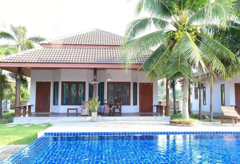 Quarto Deluxe, Waterside Resort