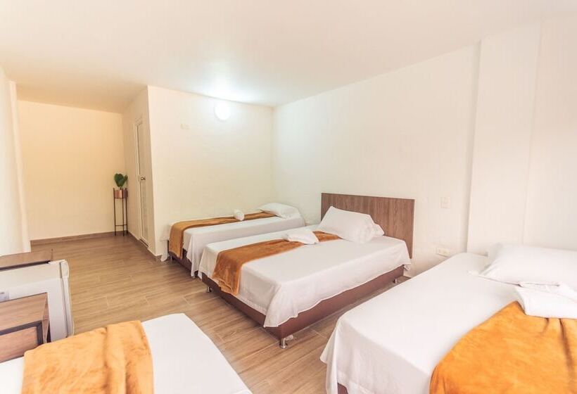 غرفة عائلية, Dellhar Americano By Del Toro