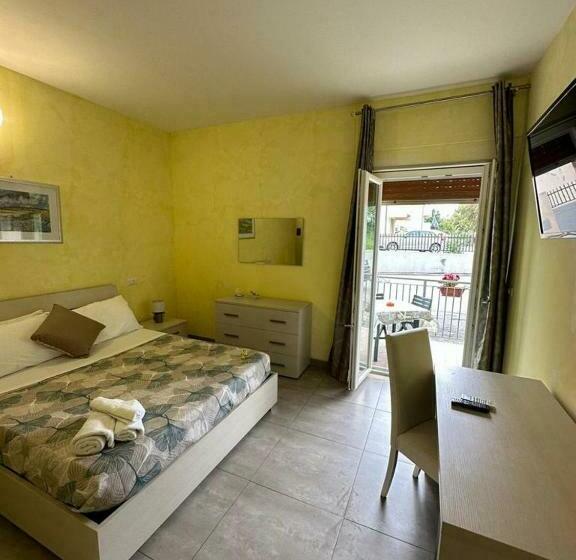 اتاق استاندارد, The Queen Tropea