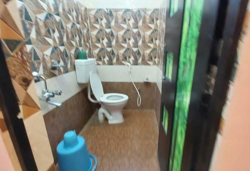 اتاق لوکس, Jagdish Palace Near Puri Sea Beach Best Choice Of Travellers