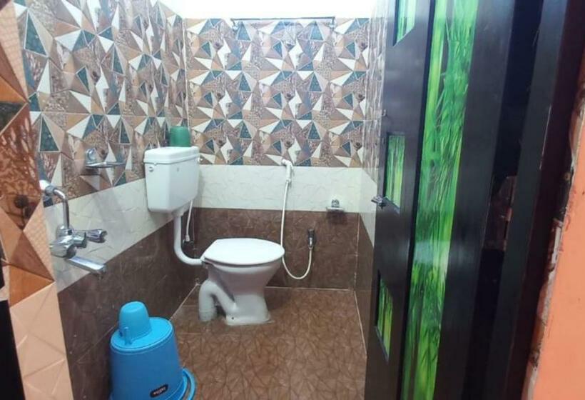 اتاق لوکس, Jagdish Palace Near Puri Sea Beach Best Choice Of Travellers