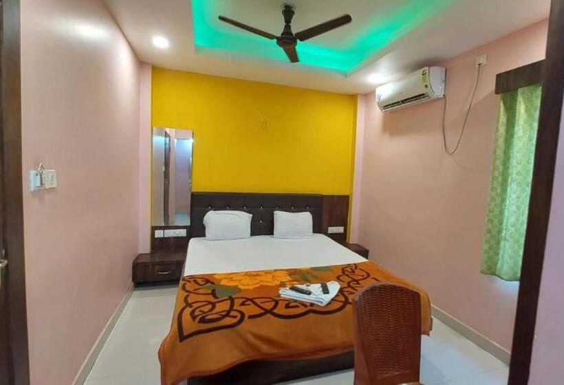 اتاق لوکس, Jagdish Palace Near Puri Sea Beach Best Choice Of Travellers