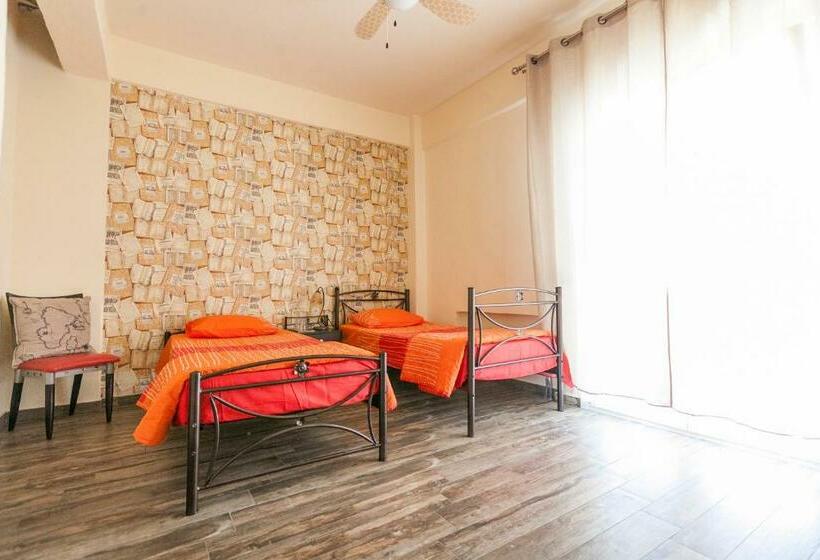 اتاق استاندارد با بالکن, Nomads Meteora