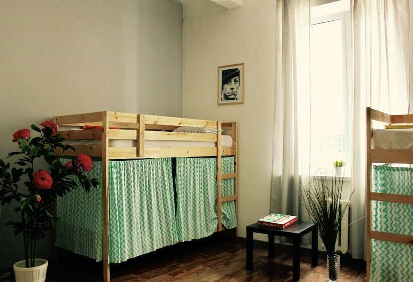 تختخواب در اتاق مشترک, Bla Bla Hostel