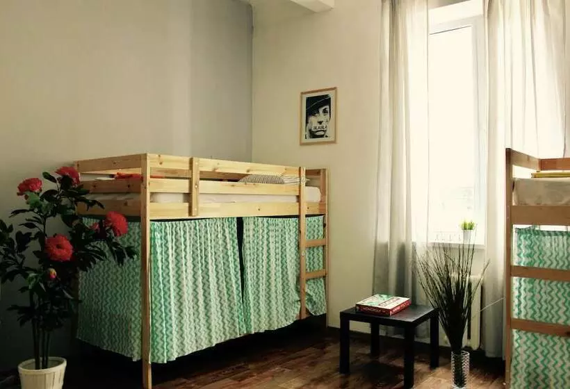 تختخواب در اتاق مشترک, Bla Bla Hostel