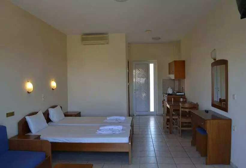 スタンダードスタジオ, Dias Hotel Apartments