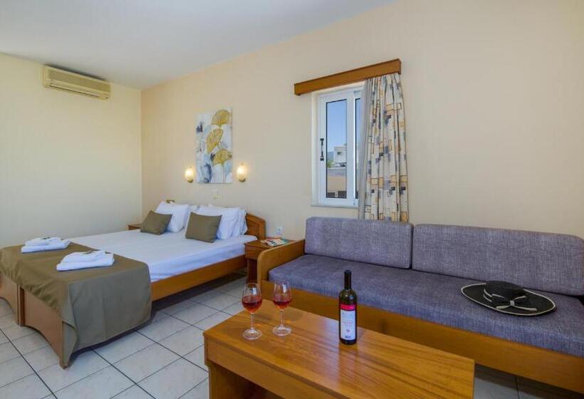 スタンダードスタジオ, Dias Hotel Apartments