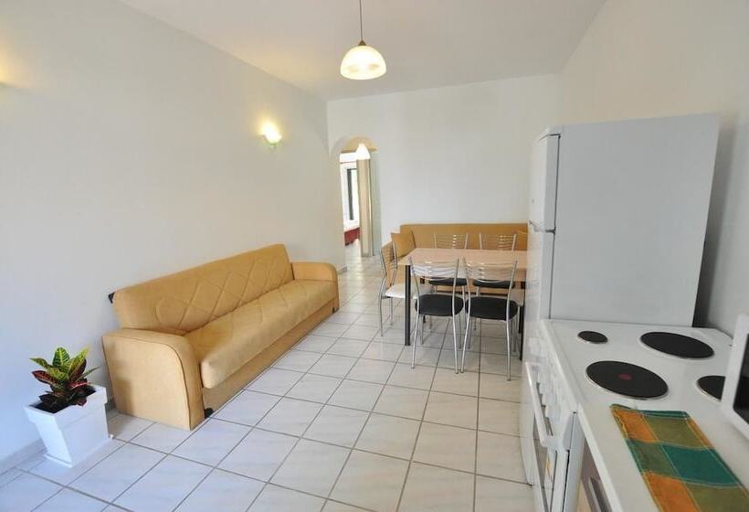 Апартаменты 1 Спальня, Acharavi Garden