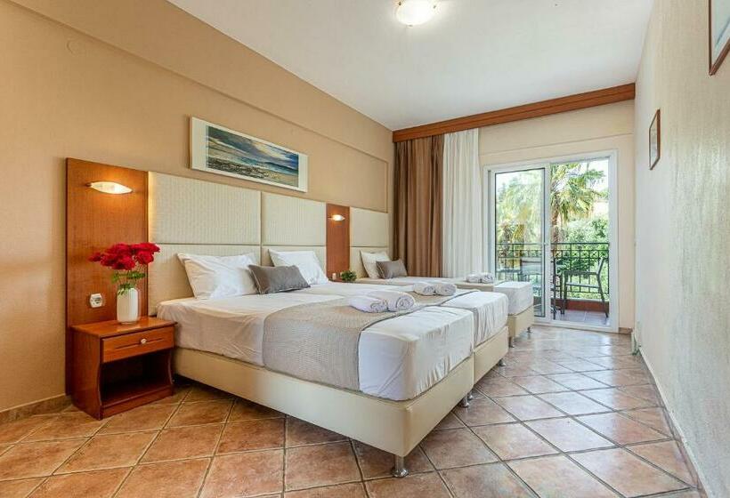 إستوديو قياسى, Aloni Hotel Pefkochori