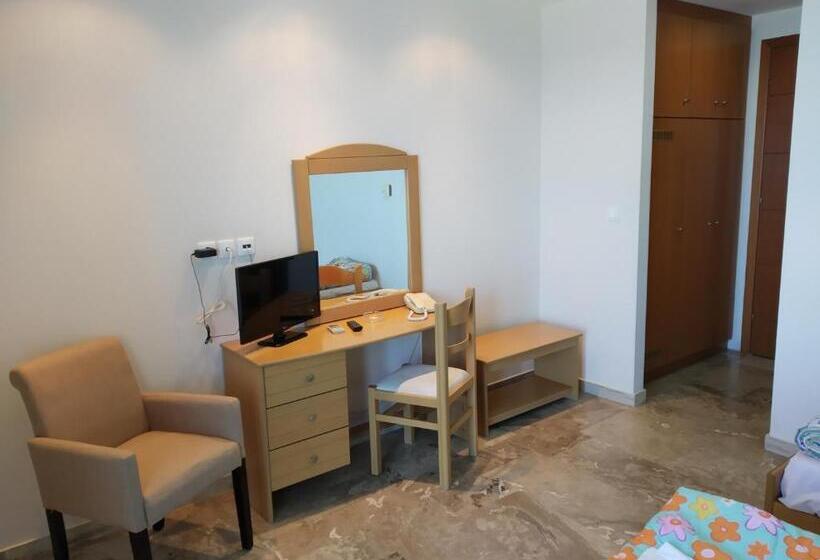 חדר סופריור לשלושה עם נוף לים, Kalypso