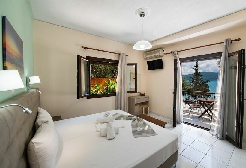 סטודיו סטנדרטי נוף לים, Mavra Studios