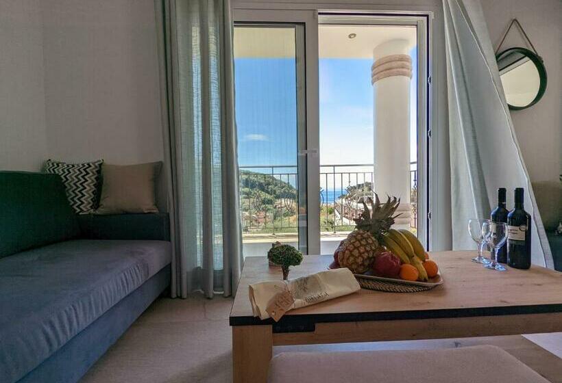 带1个卧室的带海景的公寓, Natura Luxury Suites Parga