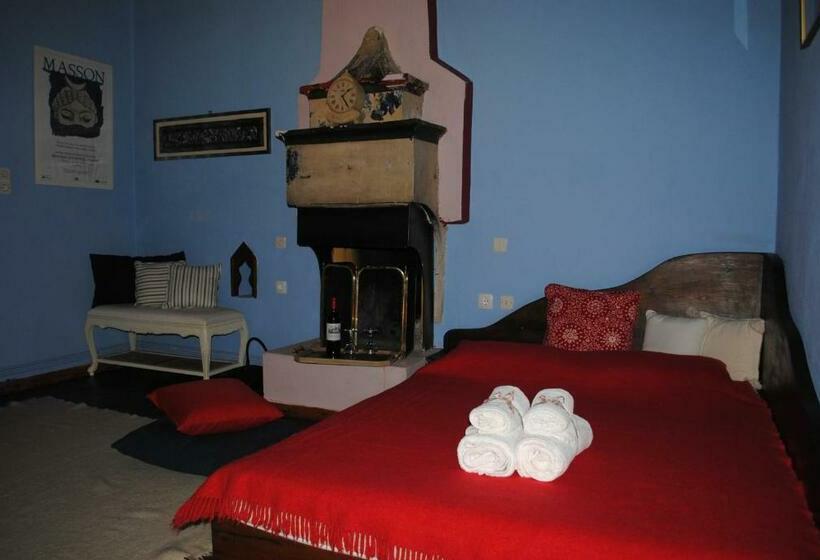 חדר סטנדרט, Orestis House