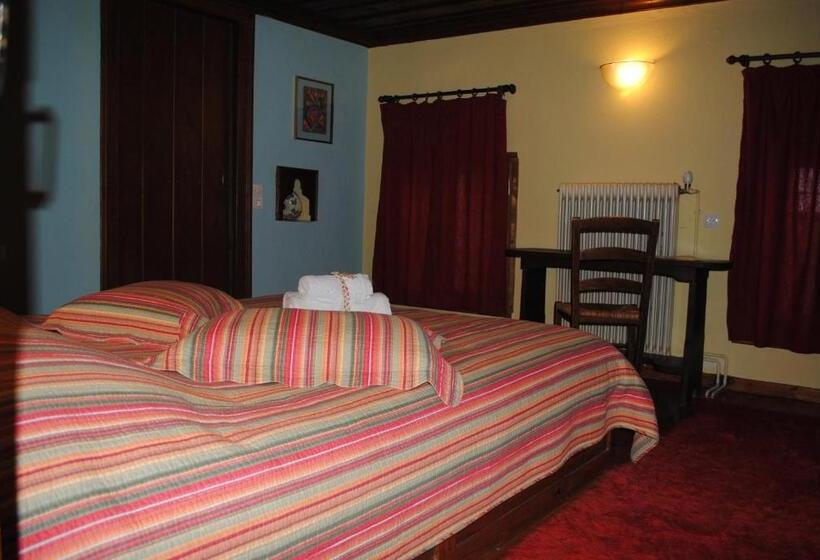 סוויטה, Orestis House