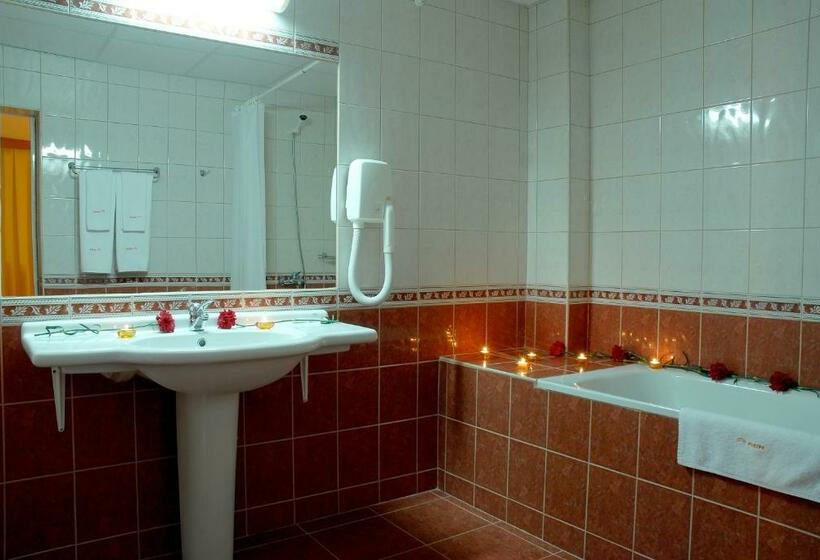 غرفة عائلية, Prespa